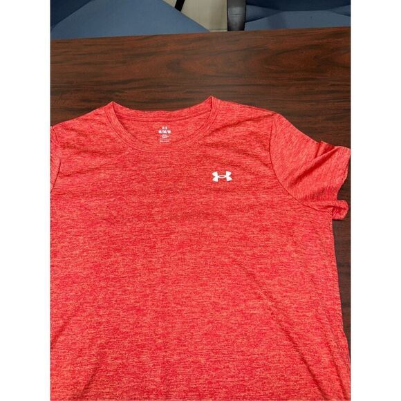 Under Armour Loose Fit Red Short Sleeve Tee Boys Medium - Picture 2 of 6